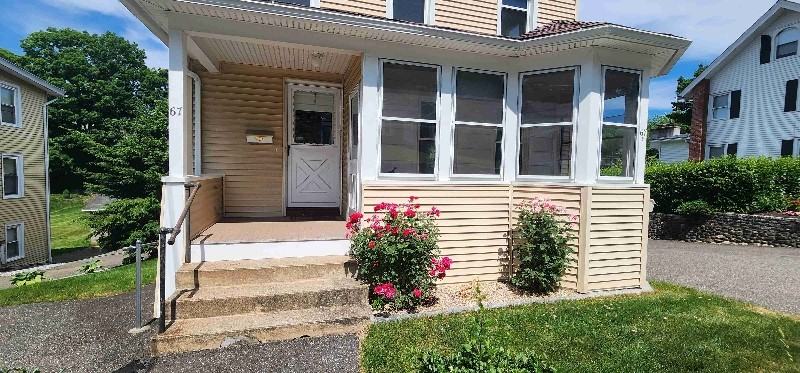 67 Maple St #A - Photo 5 of 16