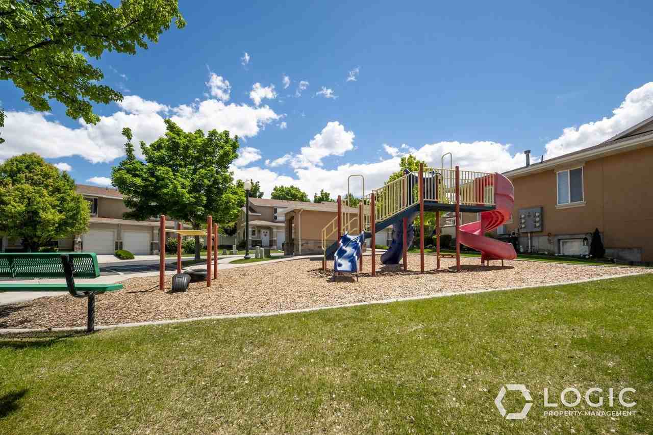 9526 S Fairway View Dr - Photo 4 of 22