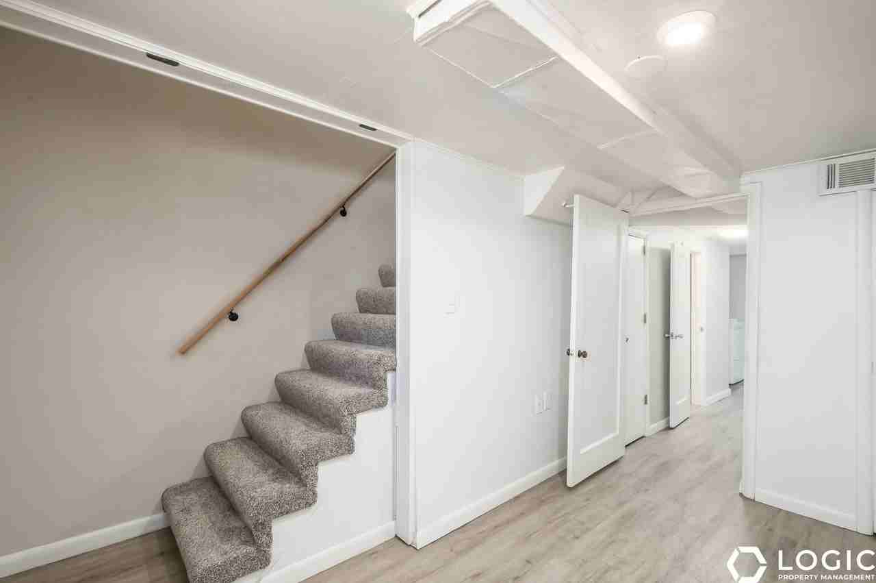 761 N 700 W - Photo 2 of 13