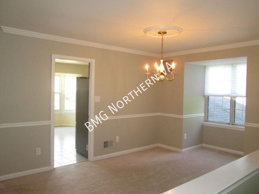 21108 Twinridge Sq - Photo 6 of 29