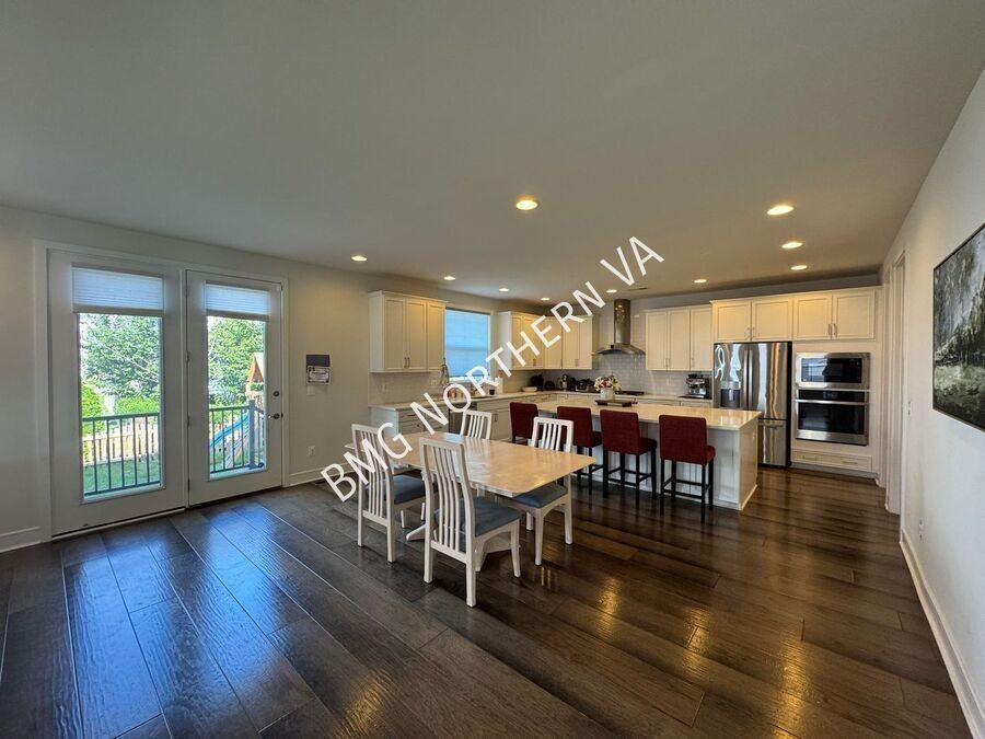 25459 Byrnes Crossing Dr - Photo 6 of 37