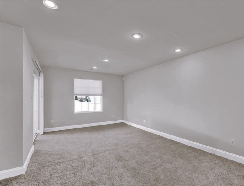 551 Roszel Way - Photo 2 of 11