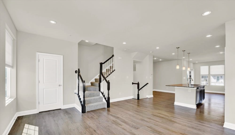 551 Roszel Way - Photo 6 of 11