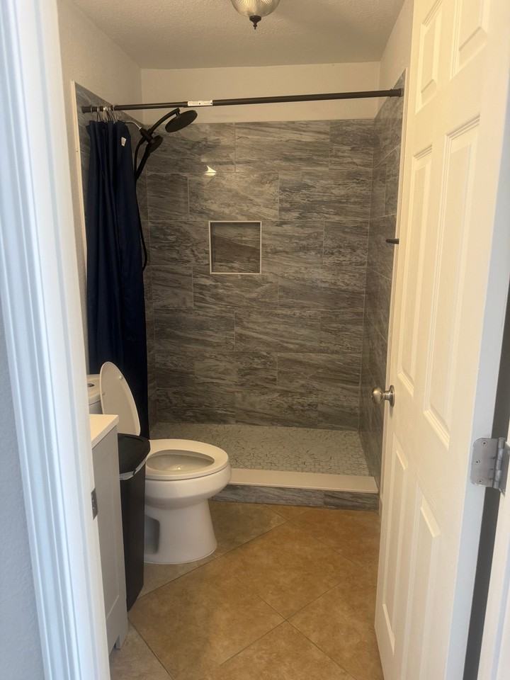 1600 Yellow Rose St #2 - Photo 7 of 10