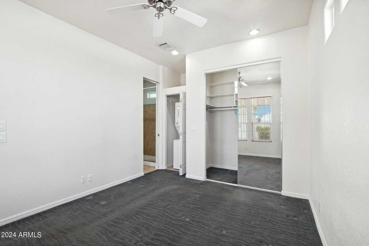 7300 N 51st Ave #2 - Photo 4 of 16