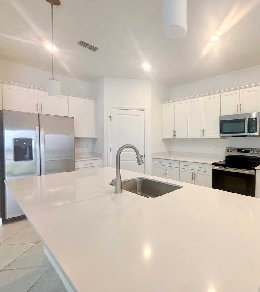 8318 Waterscape Rd - Photo 4 of 22