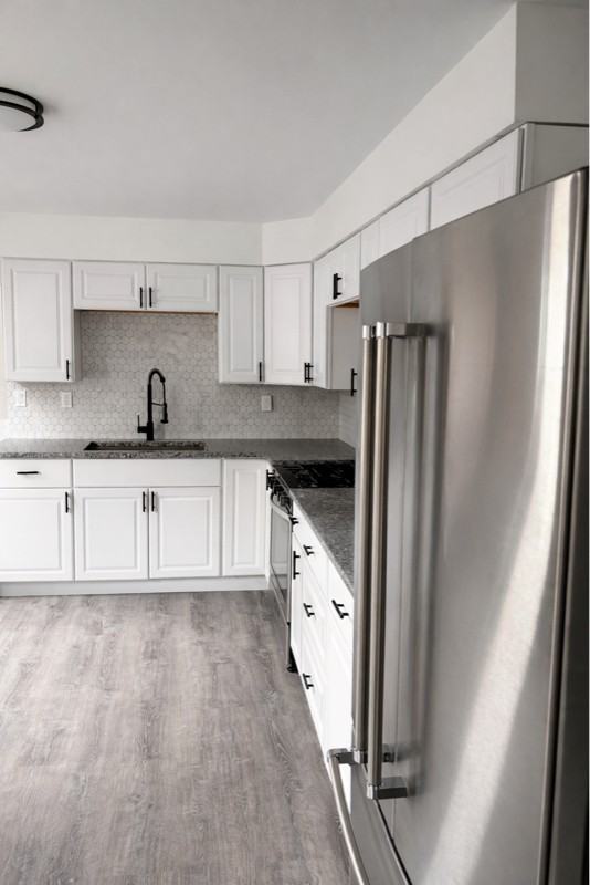 3876 W 17th St - Photo 6 of 26