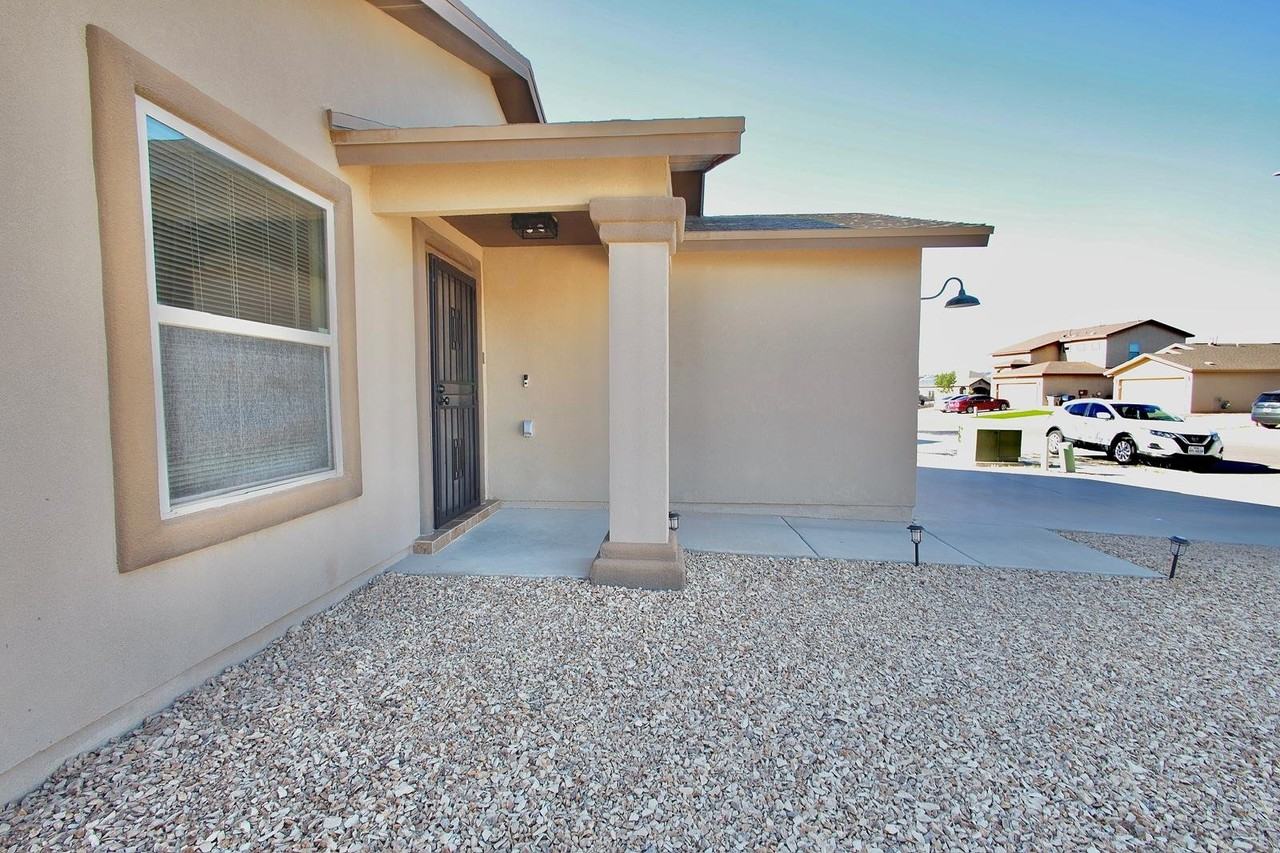 12037 Copper Mine Ln - Photo 5 of 38