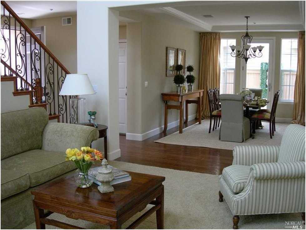 60 Laurelwood Dr - Photo 4 of 9