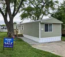 featured image of 4 Deerwood Park