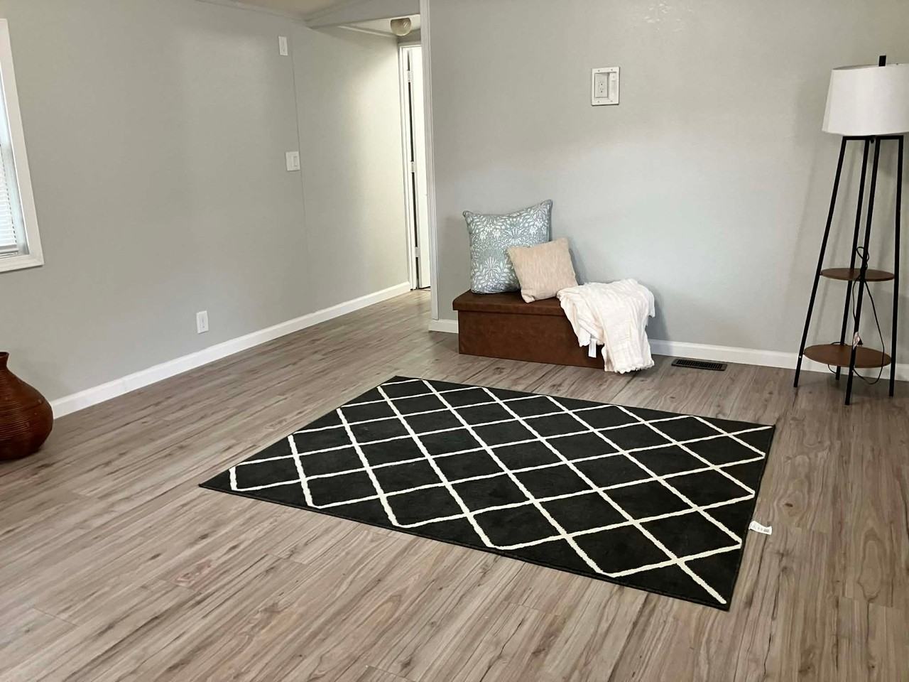 4 Deerwood Park - Photo 5 of 11