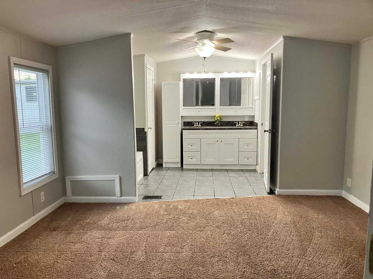 4 Deerwood Park - Photo 7 of 11