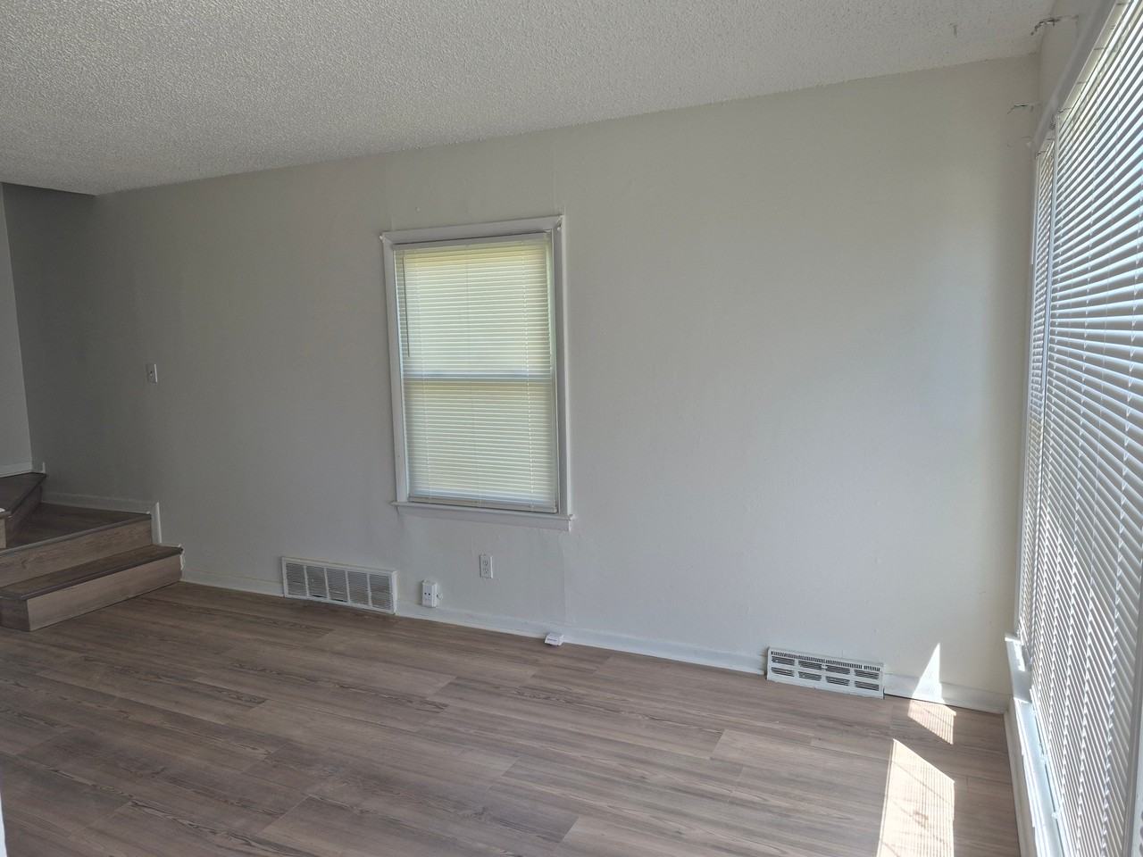 19791 Lahser Rd - Photo 2 of 10