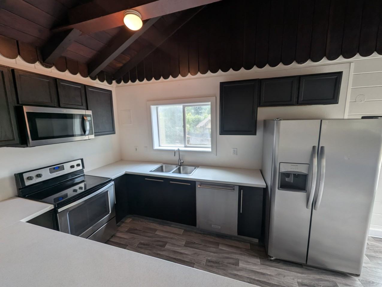 14301 Mill Ct #3 - Photo 5 of 16