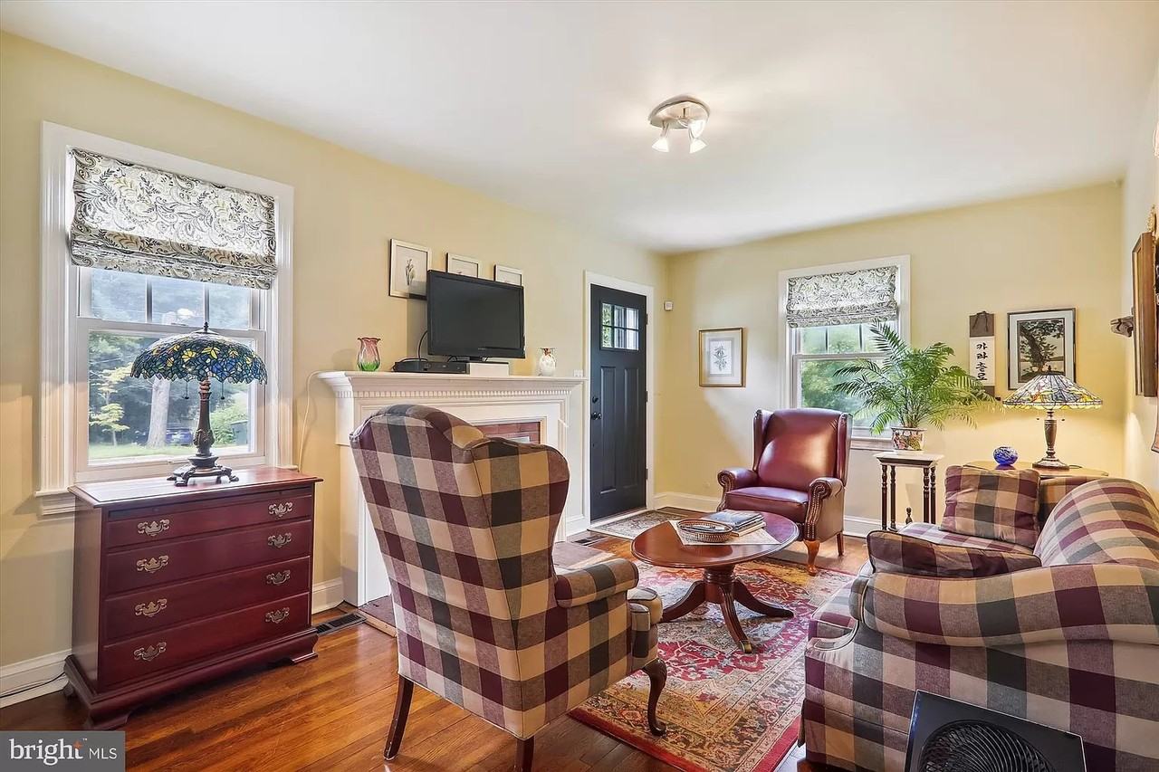 5011 Hollywood Rd - Photo 5 of 18
