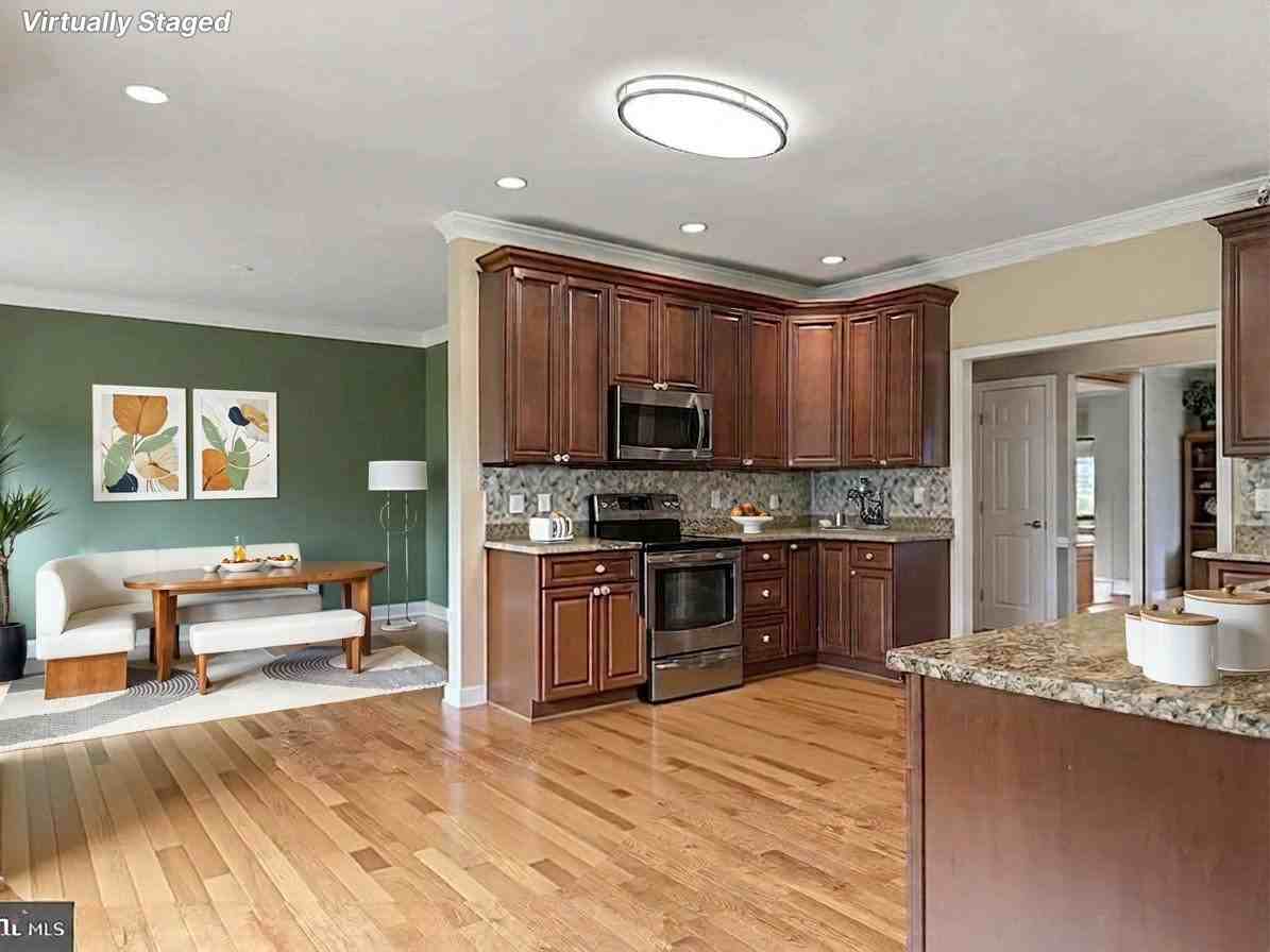 2277 Poplar Rd - Photo 5 of 11