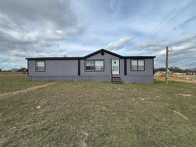 1085 County Road - Photo 2 of 11