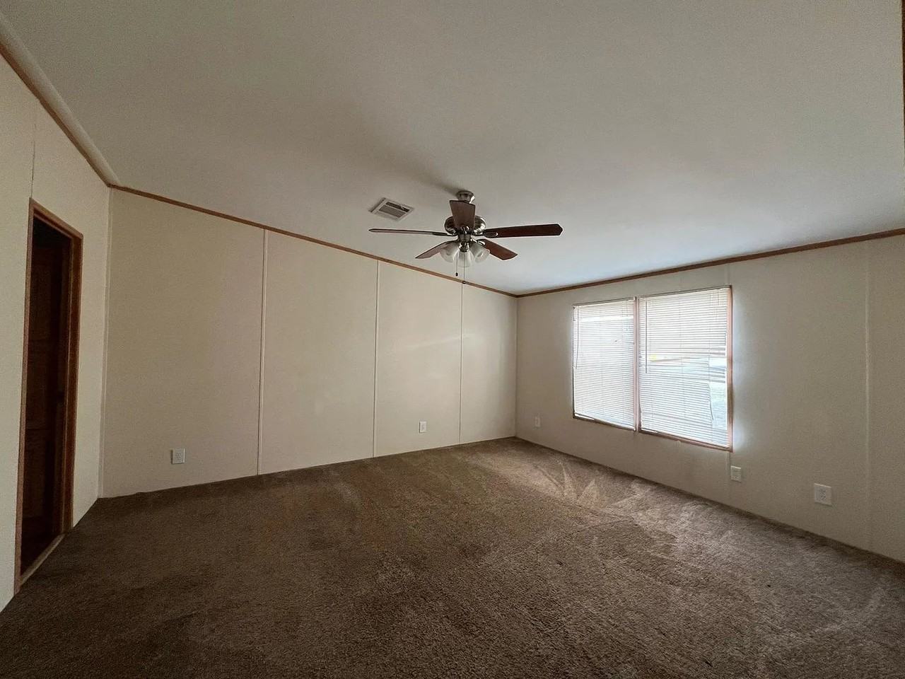 1085 County Road - Photo 5 of 11
