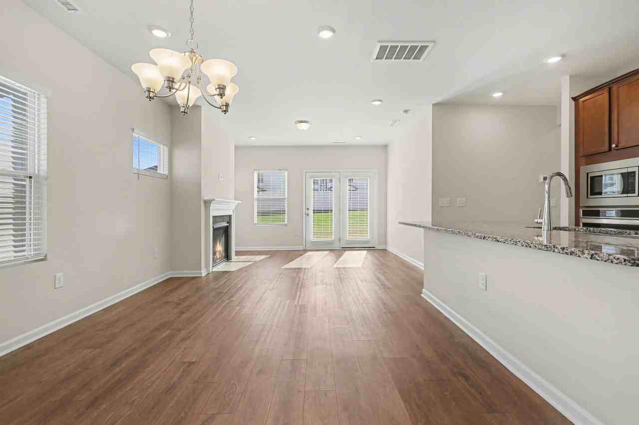 653 Rawls Dr - Photo 3 of 16