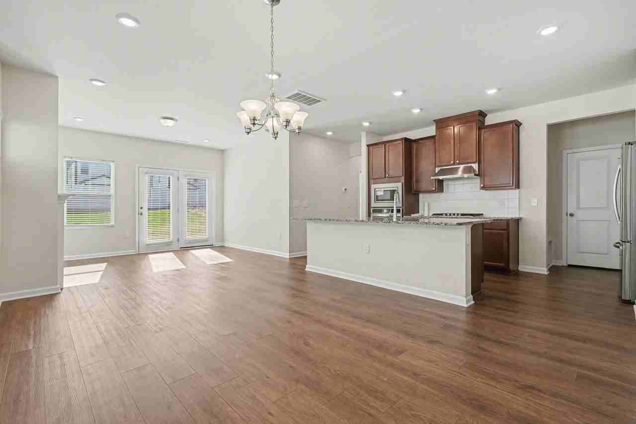 653 Rawls Dr - Photo 7 of 16