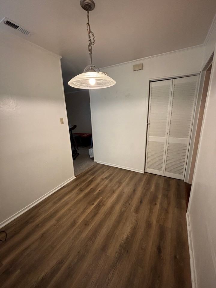 7407 Orcutt Ave - Photo 3 of 10