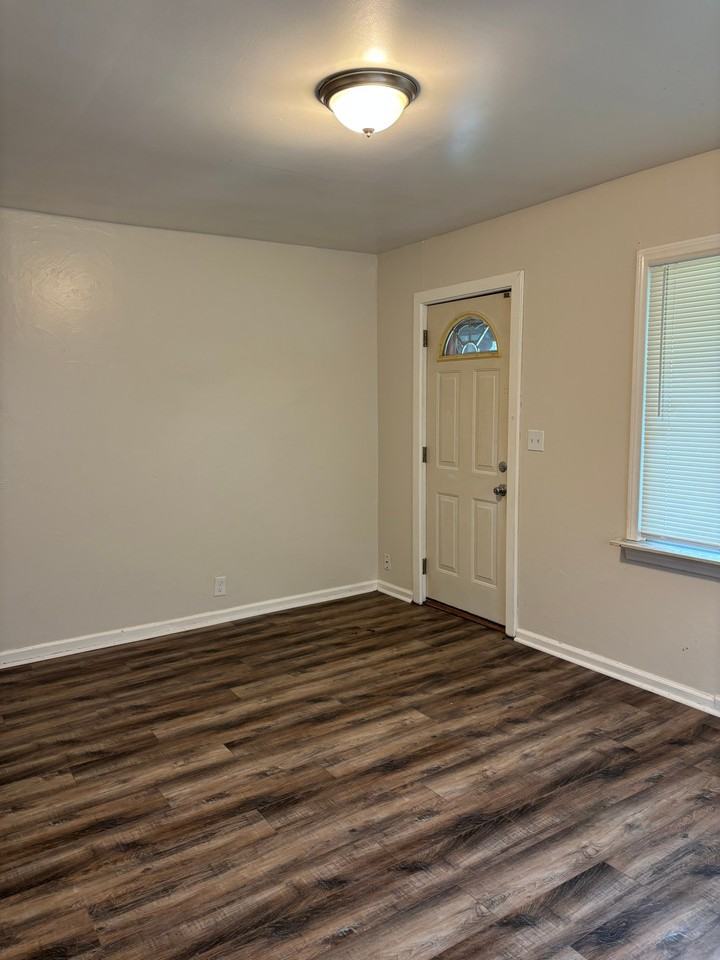622 Mckeighan Ave - Photo 4 of 11