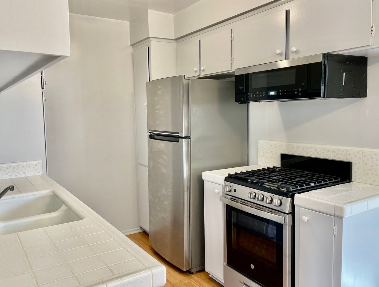 2827 S Corning St #2 - Photo 4 of 11