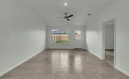 901 Cherry Laurel Ln #B - Photo 2 of 12