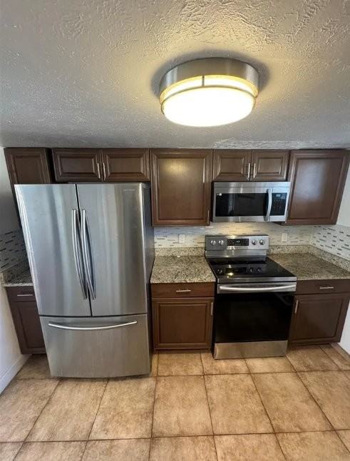 1836 Warringwood Dr - Photo 5 of 20