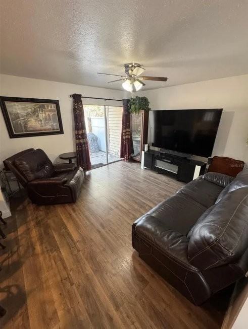 1836 Warringwood Dr - Photo 7 of 20