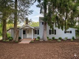 381 Sumach St - Photo 1 of 1