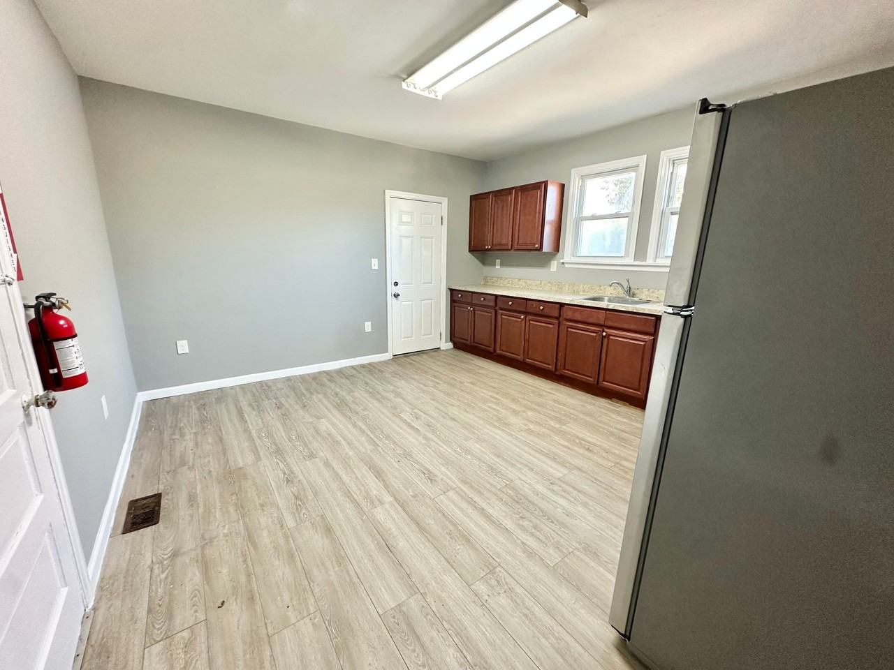 137 N 3rd St #1 - Photo 4 of 16