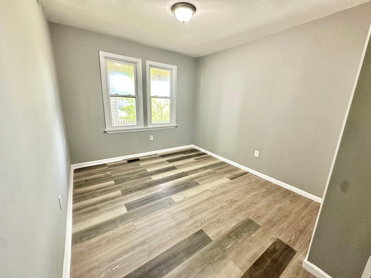 137 N 3rd St #1 - Photo 5 of 16