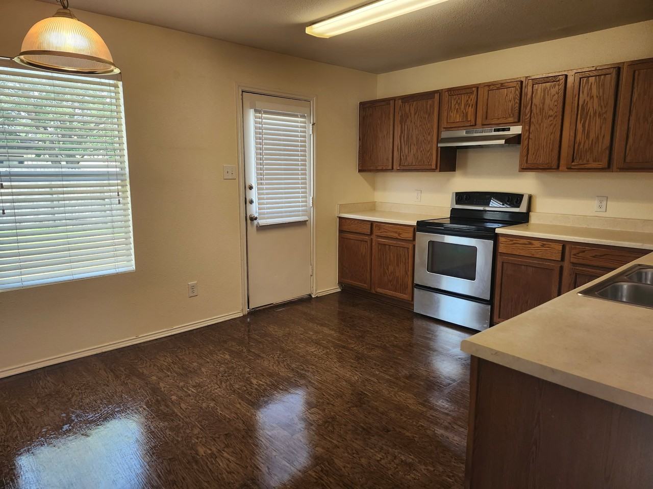 3414 Ironwood Fls - Photo 5 of 14