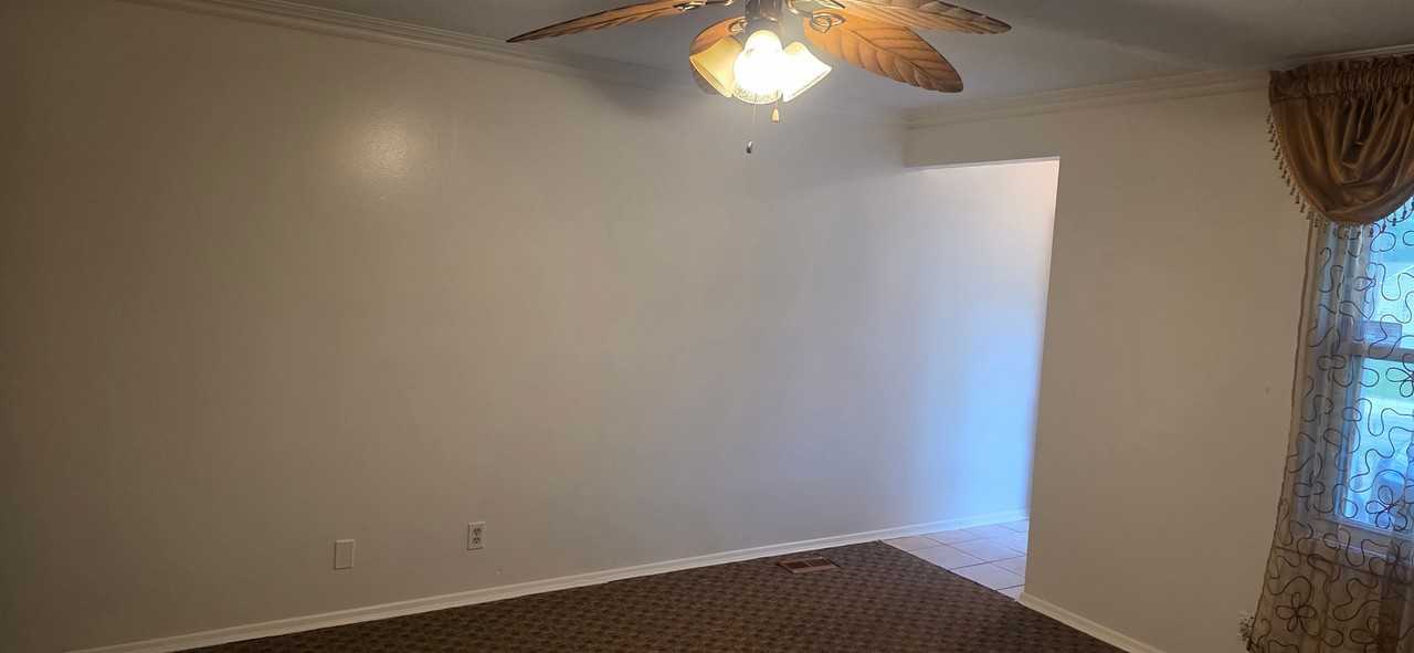 10052 Hazelton Rd - Photo 4 of 18