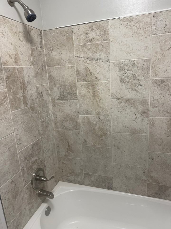 1028 11th St #1 - Photo 6 of 10