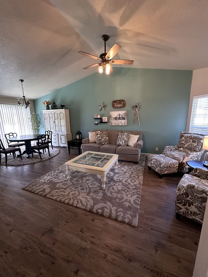 11051 W Capella St - Photo 6 of 20