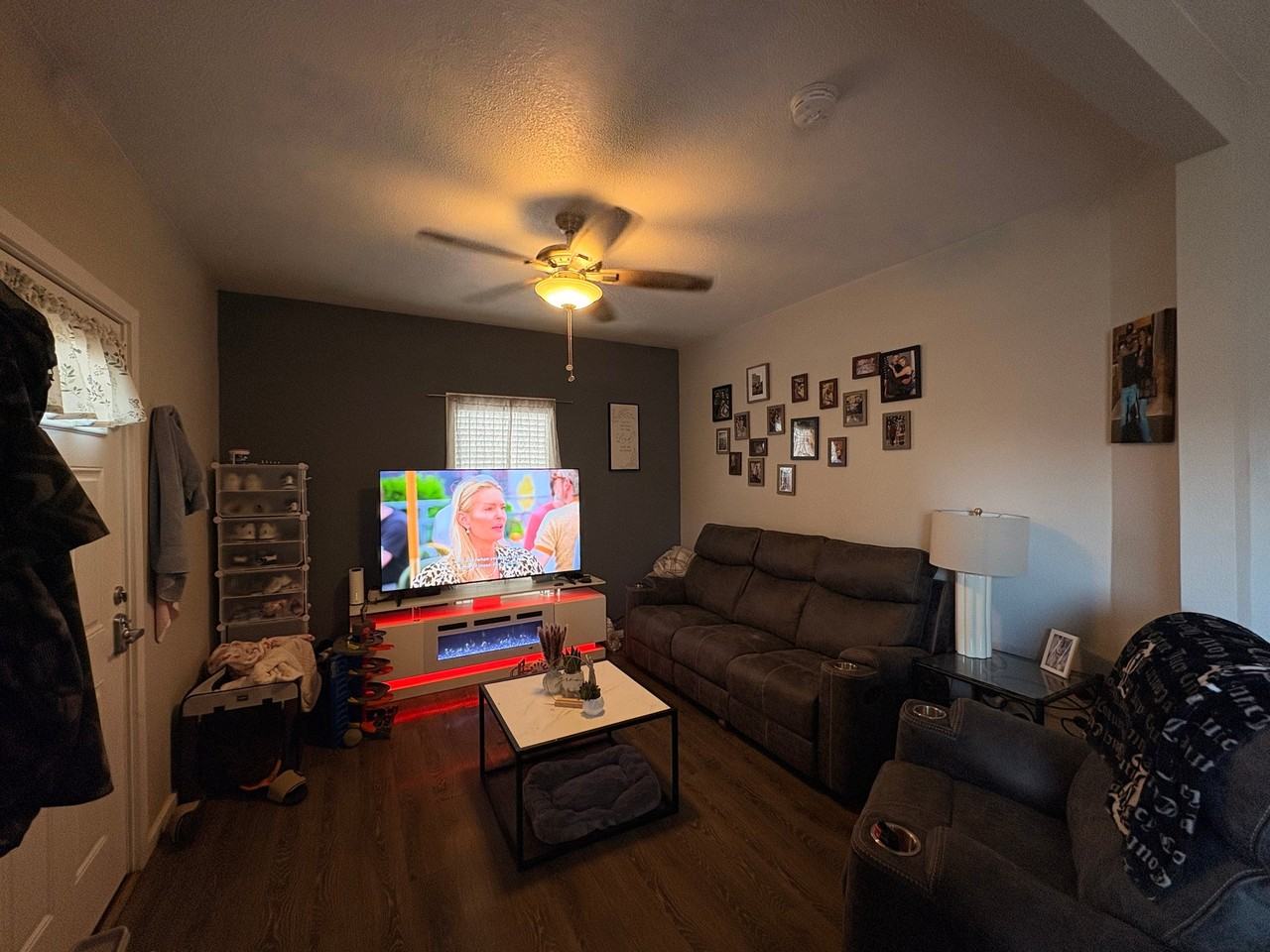 1101 Crystal Pl - Photo 3 of 20