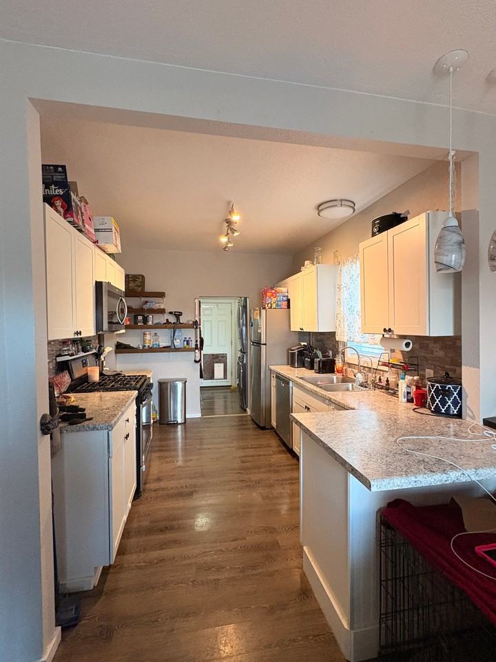 1101 Crystal Pl - Photo 5 of 20