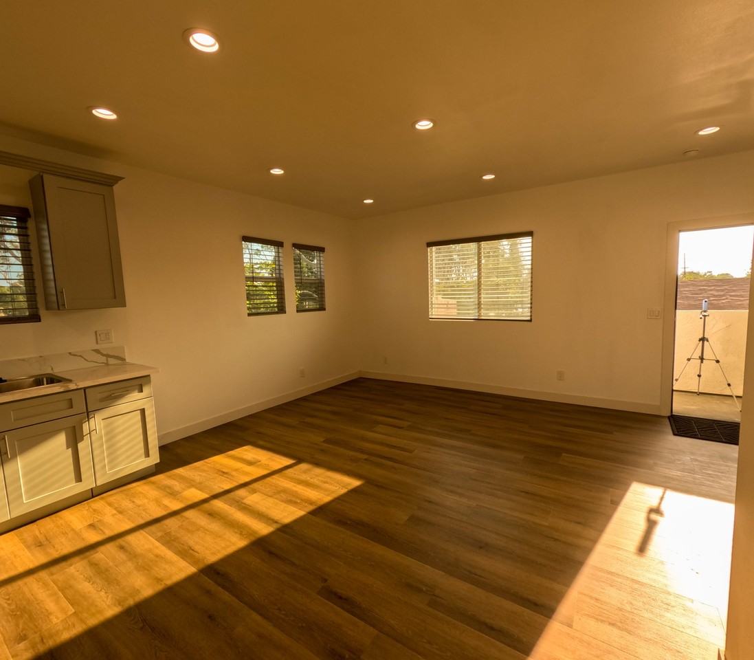 4904 Coke Ave #2 - Photo 6 of 13