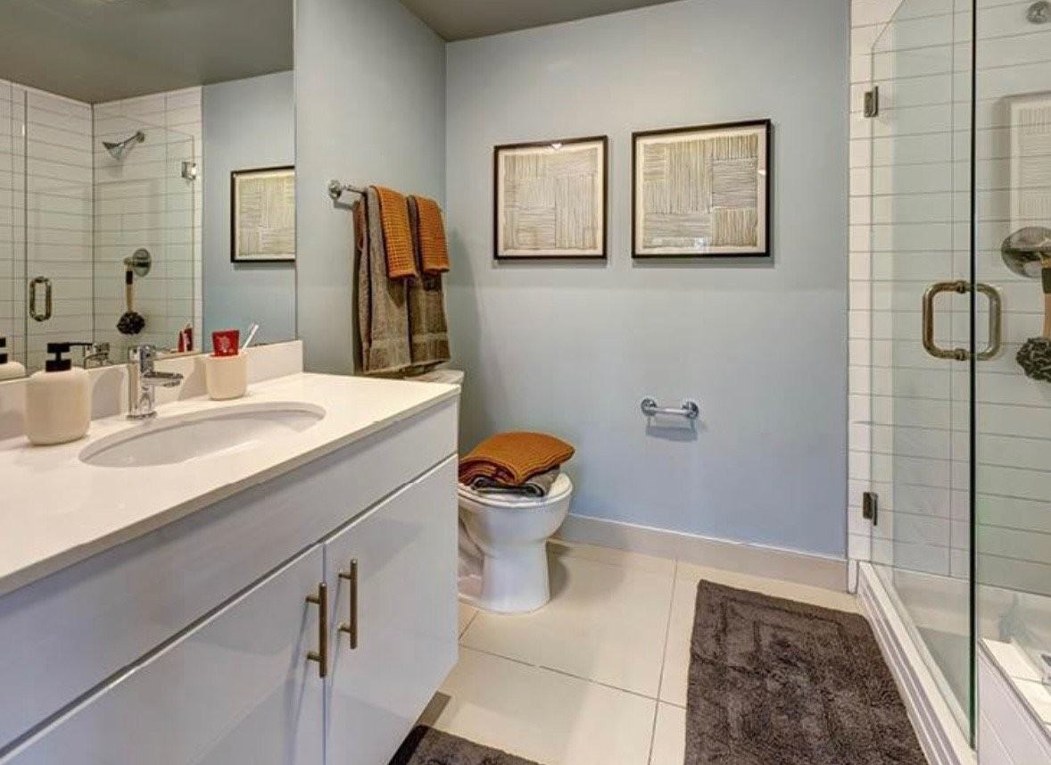 5000 University Way Ne #7thFL - Photo 4 of 7