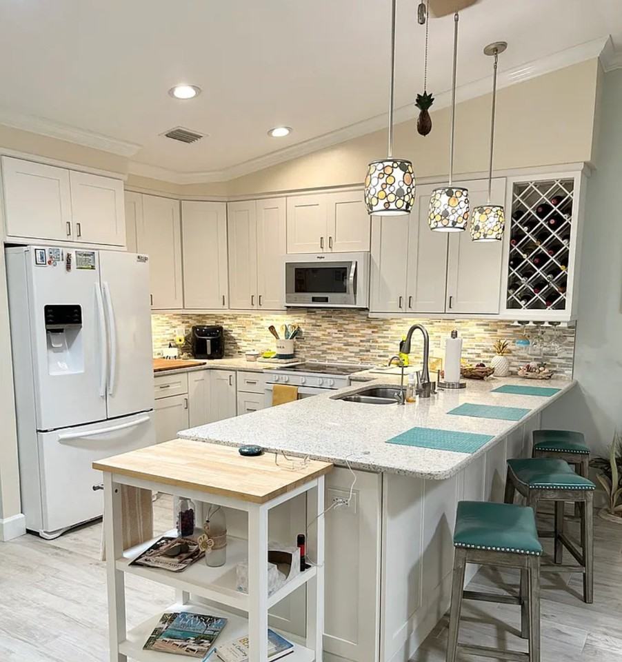 5289 Palm Dr #1 - Photo 4 of 15