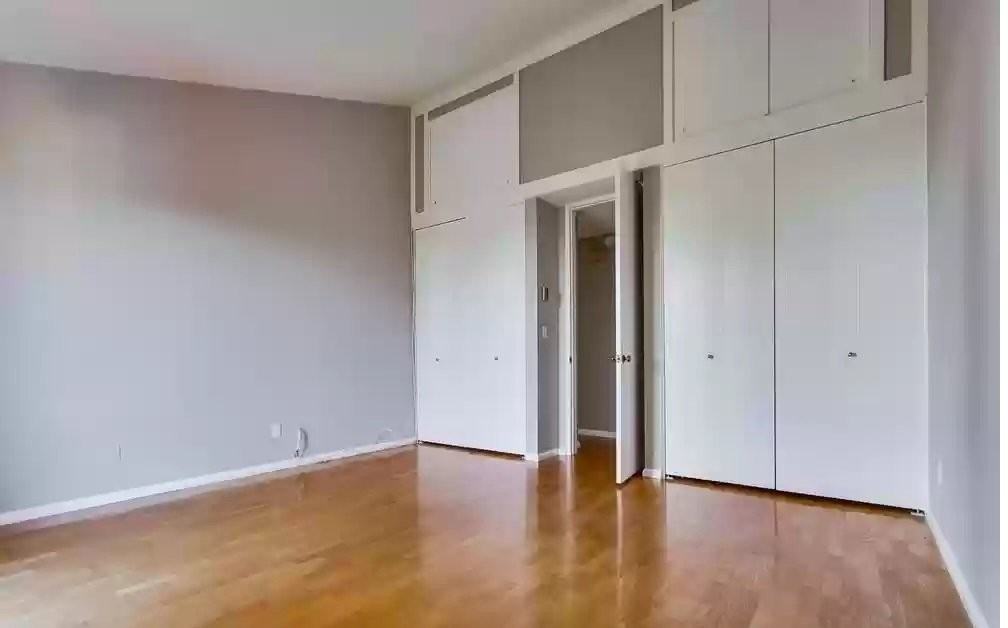6455 La Jolla Blvd #104 - Photo 4 of 10