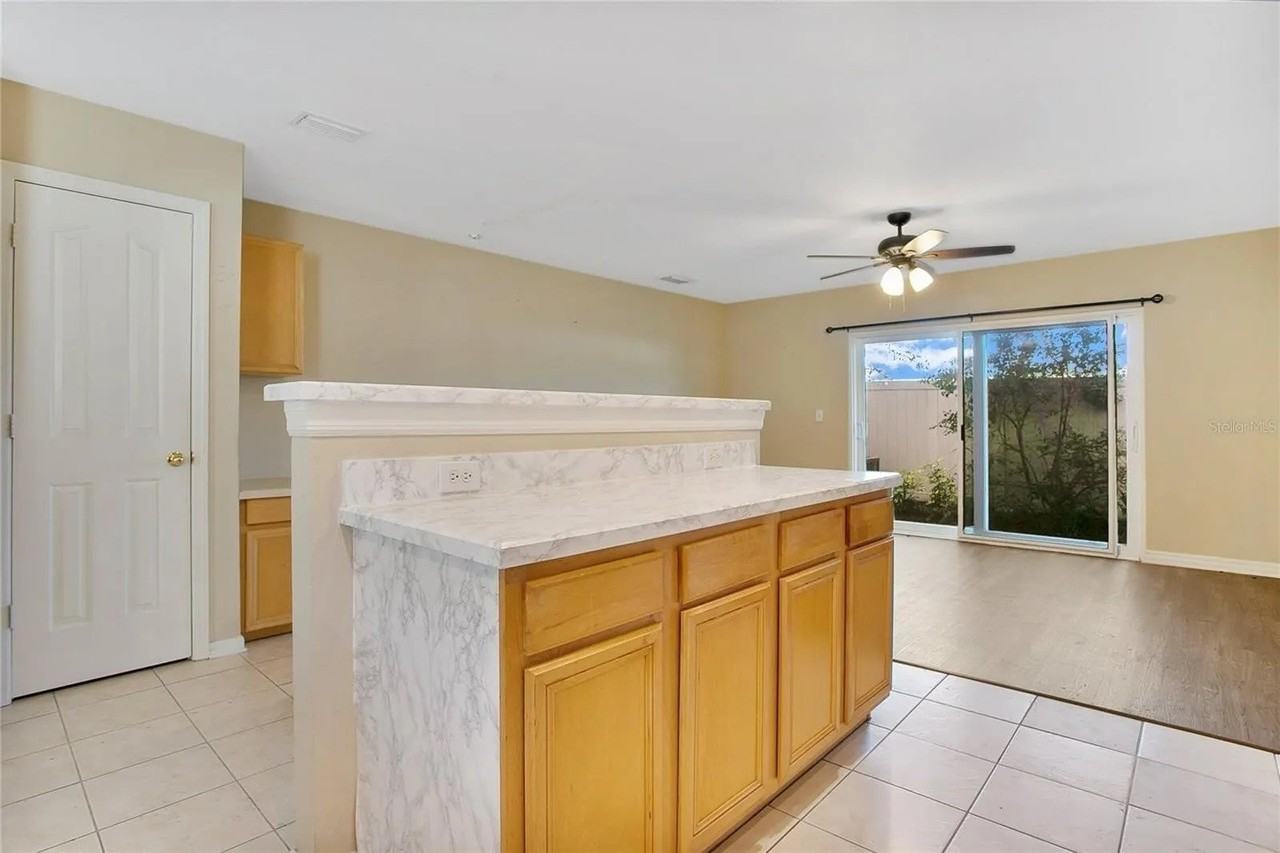 2533 Harn Blvd #4 - Photo 7 of 26