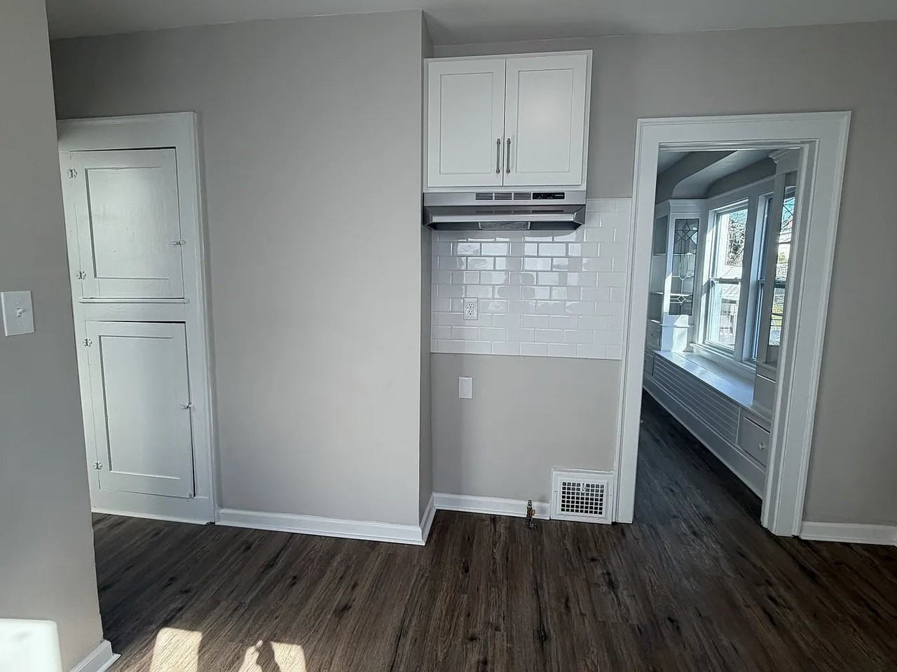 13219 Alvin Ave - Photo 2 of 7