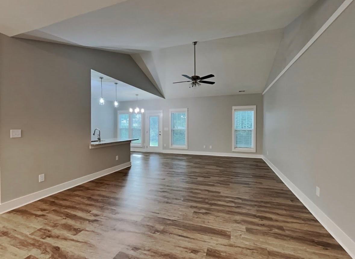 271 N Toria Dr - Photo 2 of 2
