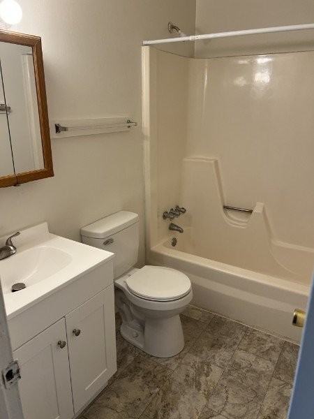 4608 Albert Ct #201 - Photo 2 of 8