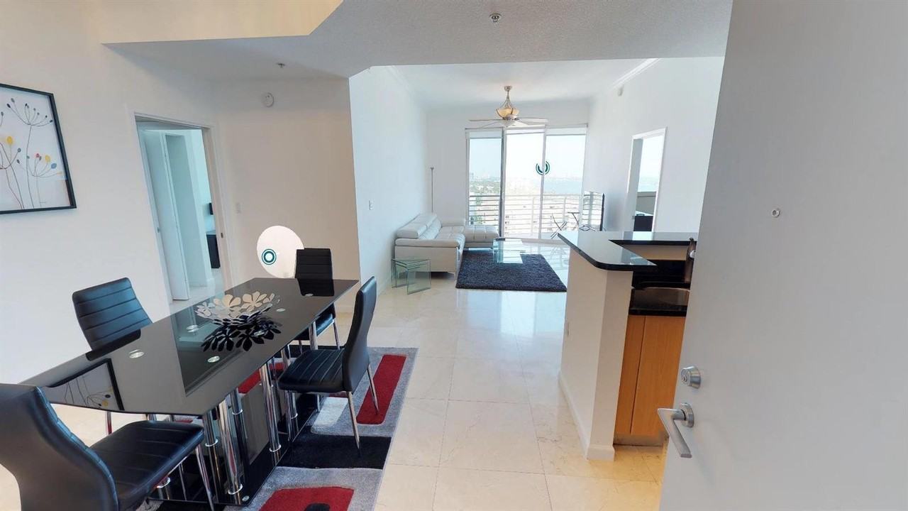 1515 N Flagler Dr - Photo 4 of 12
