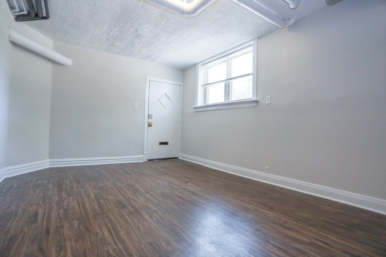 4649 N Manor Ave #G - Photo 6 of 8