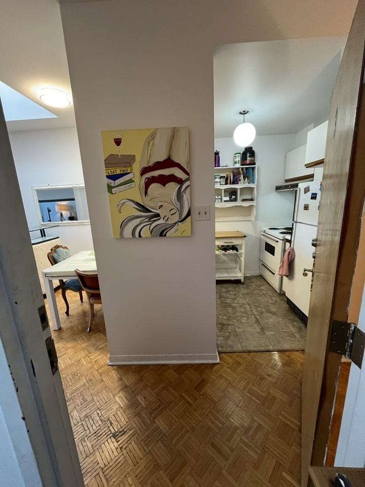 4802 Avenue du Parc #3 - Photo 2 of 18